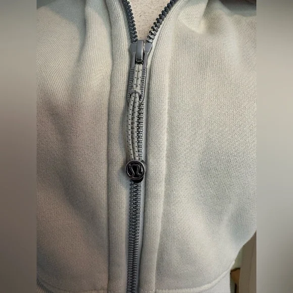 Lululemon Scuba Full-Zip Cropped Hoodie in Bone size 4 - Picture 6 of 9